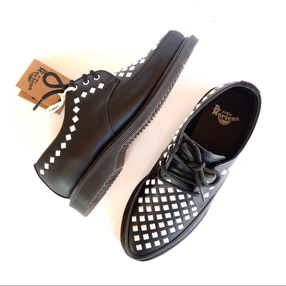 Dr. Martens Shoes - NWOB Dr Martens Willis Stud